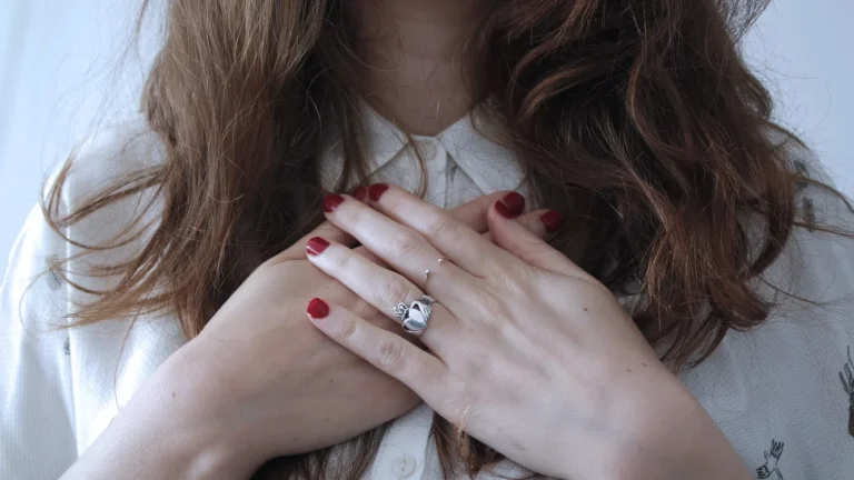Learning to Embrace Yourself: Practical Paths to Self-Acceptance and Letting Go of Negativity